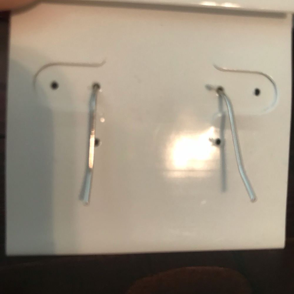 Purple earrings brand new never worn - Picture 2 of 3